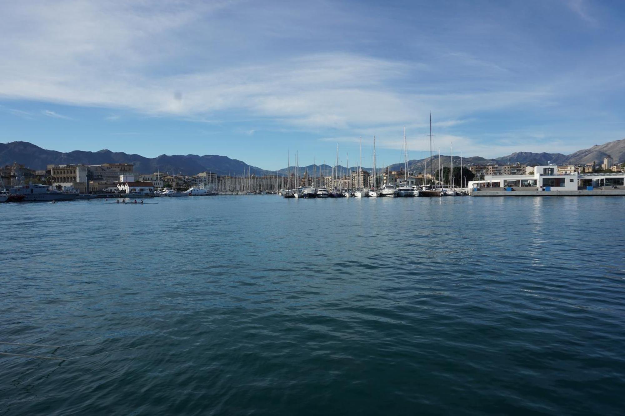Bateau-hôtel Gloria Sailing